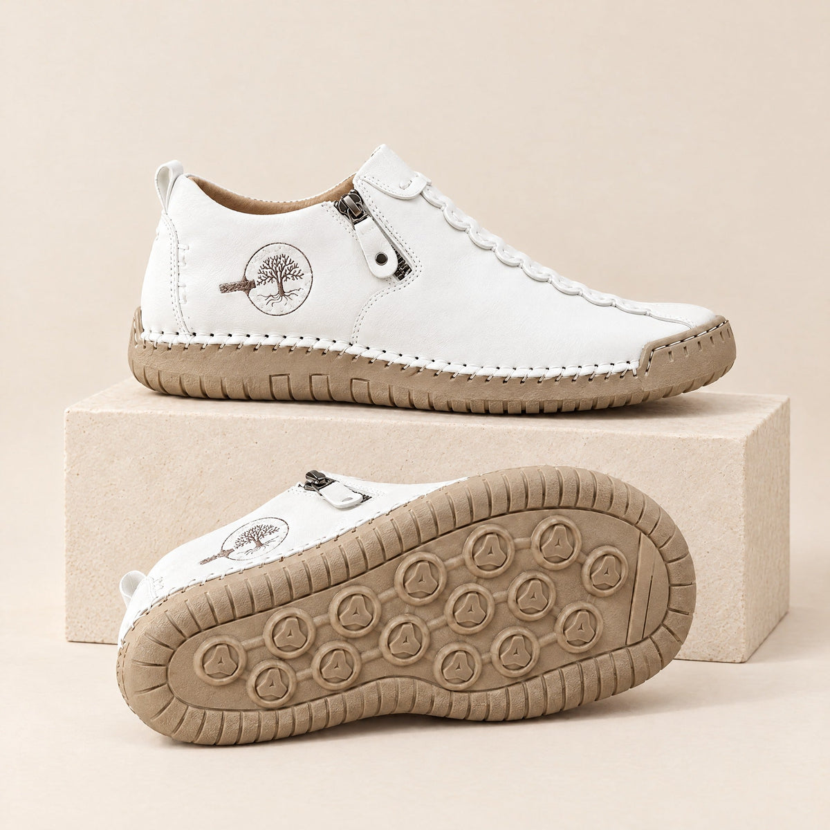 CLARA Loafer in Weiß, Produktansicht
