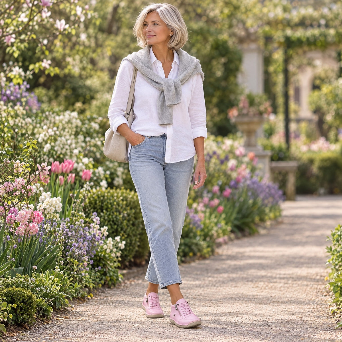 ELLA Sneaker in Rosa – im Alltag getragen