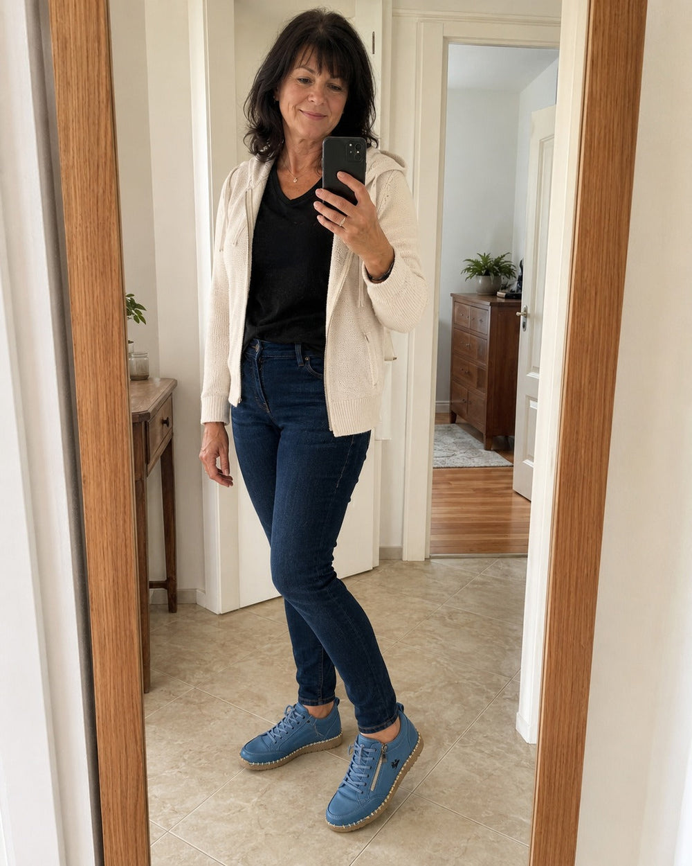 ELLA Komfort-Sneaker im Alltag – Look 5