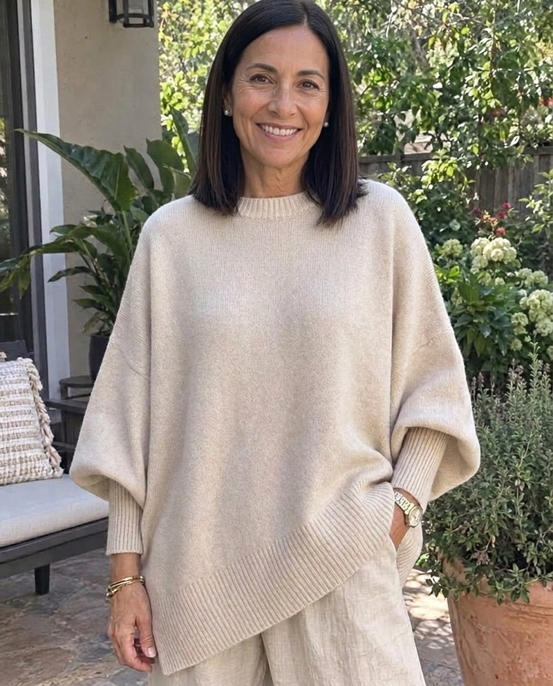 Oversize-Poncho-Pullover | FRIEDA – Kundinnenfoto 1